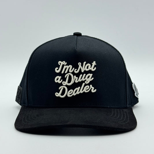 GORRA CASH ONLY - IM NOT A DRUG DEALER IN BLACK & WHITE