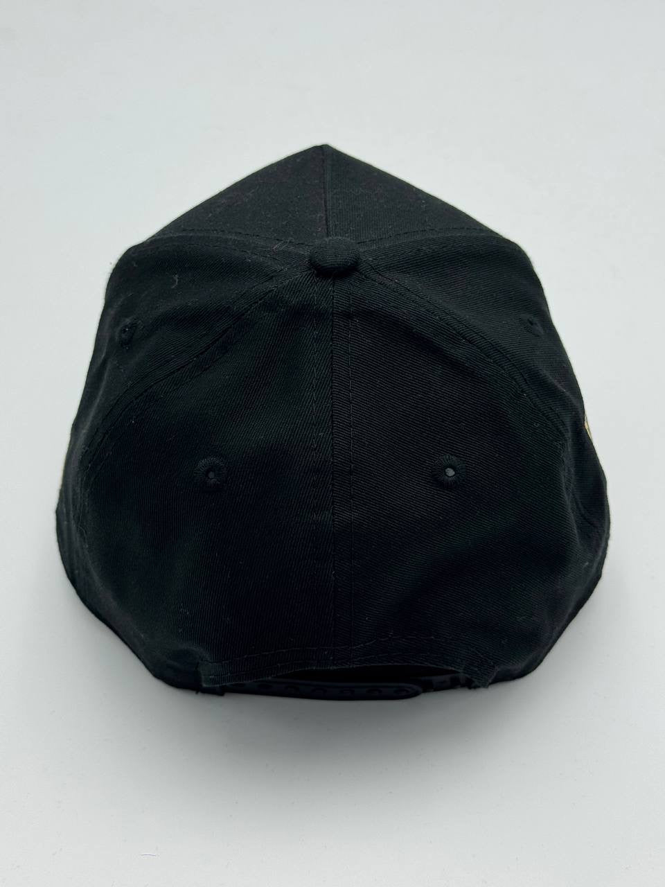 GORRA NEW ERA - CHICAGO WHITE SOX “RAIZED METALLIC CHAINSTITCH” 9FORTY