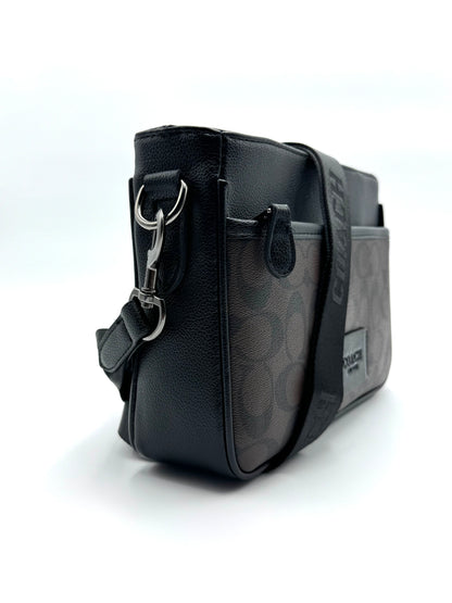 Bandolera Coach District – Cafe Oscuro