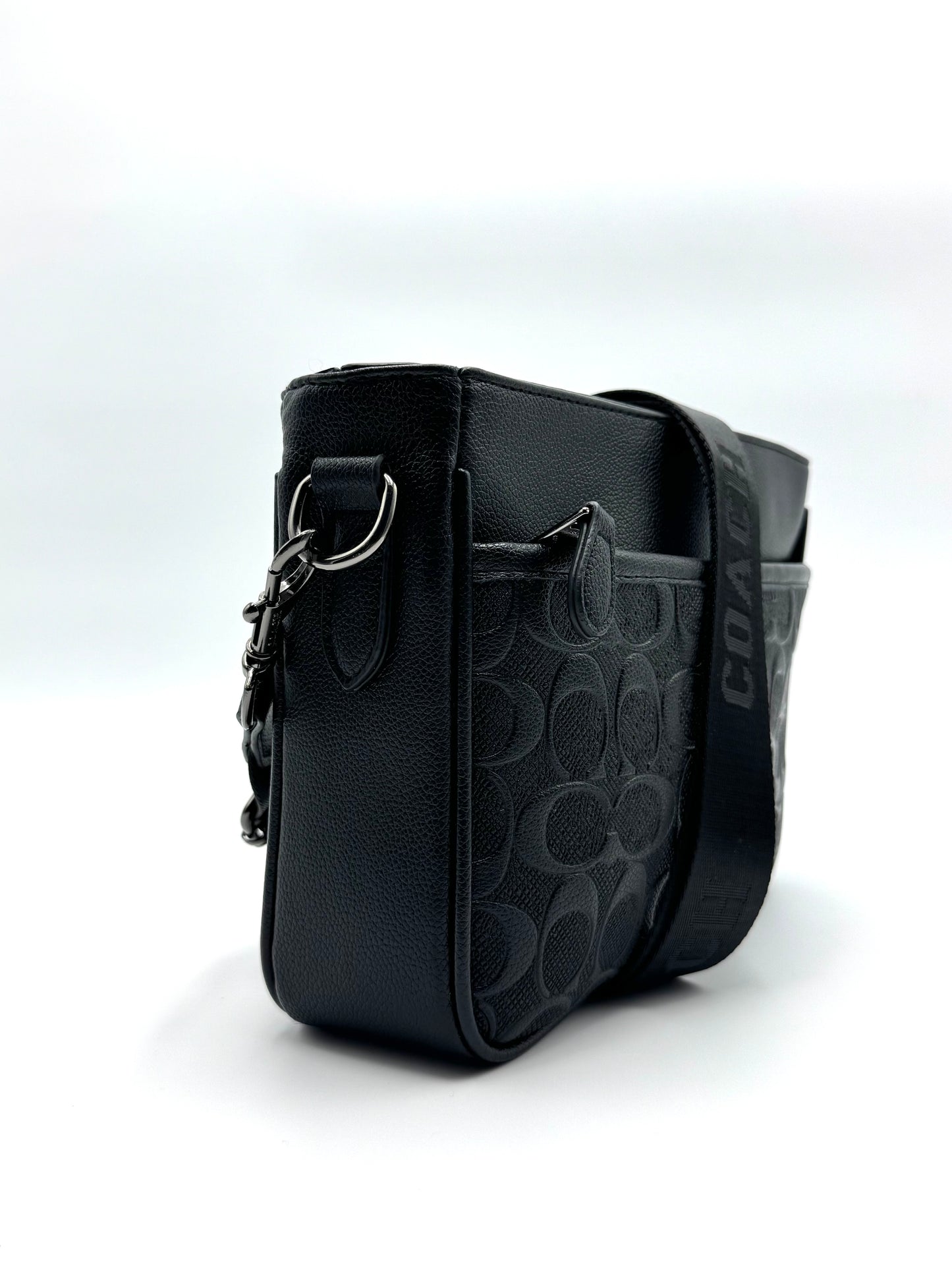 Bandolera Coach District – Negro Monogram