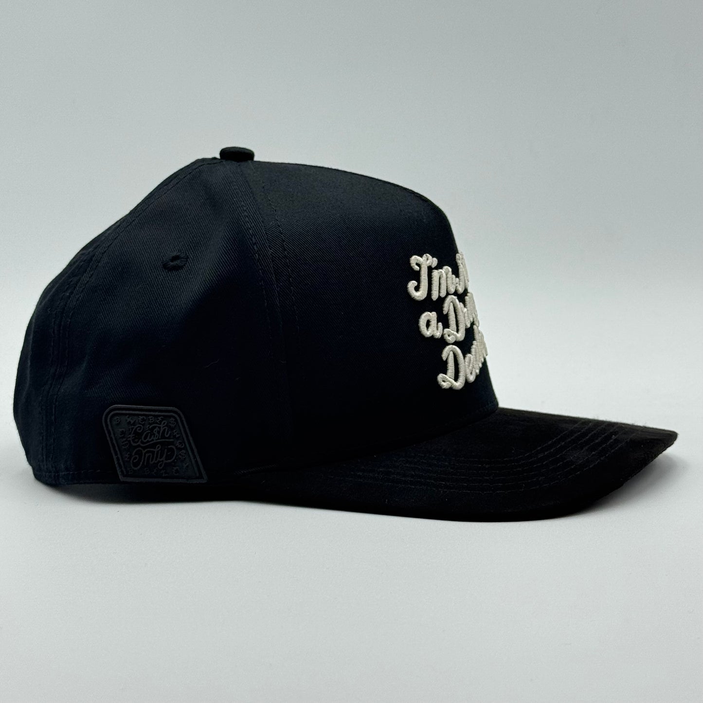 GORRA CASH ONLY - IM NOT A DRUG DEALER IN BLACK & WHITE