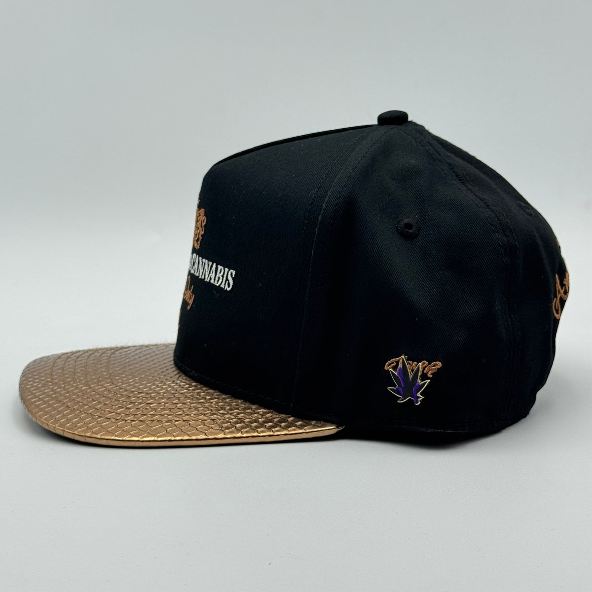 GORRA CASH ONLY - CHAMPAGNE CANNABIS FLAT