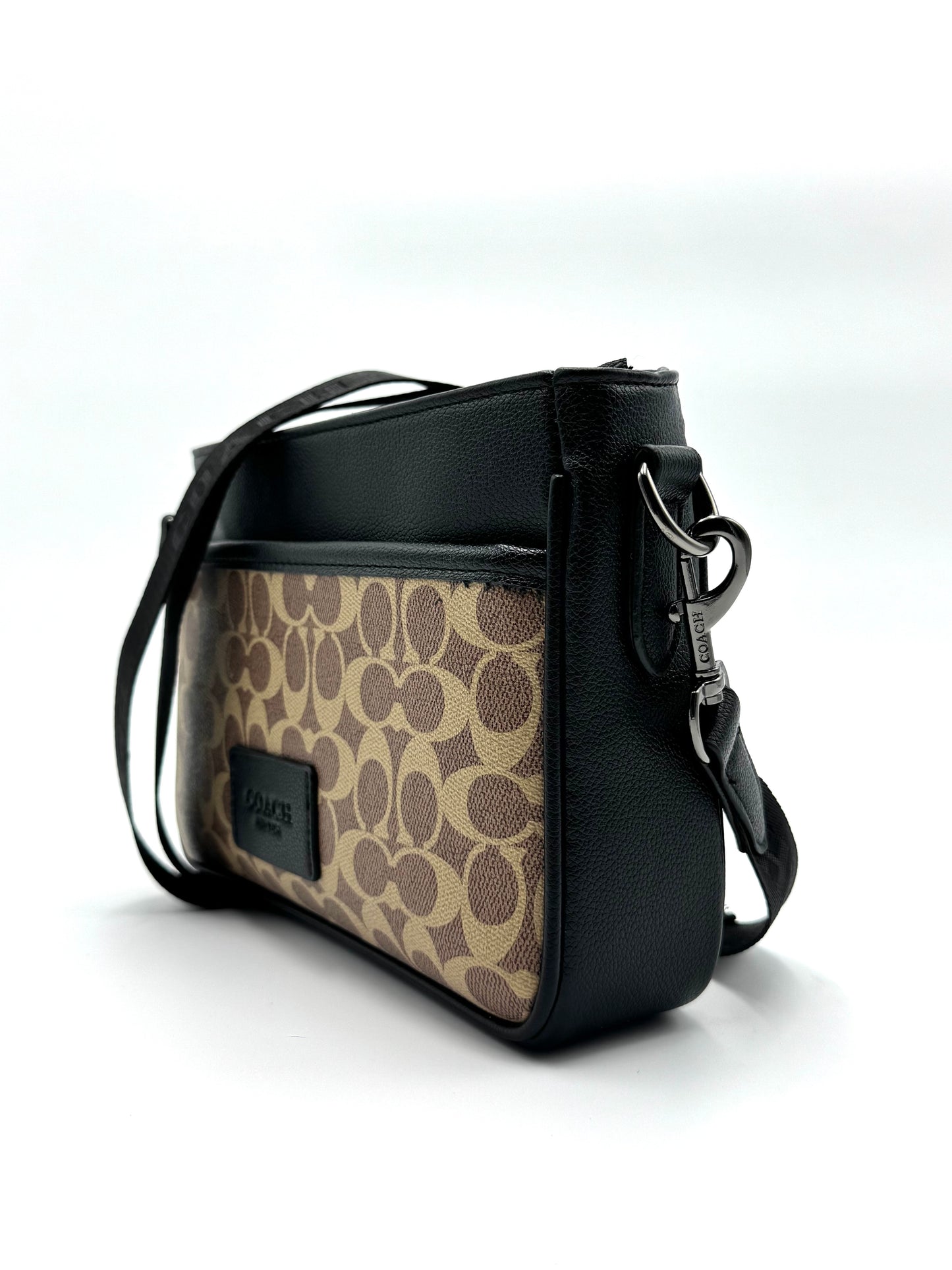 Bandolera Coach District – Cafe Claro