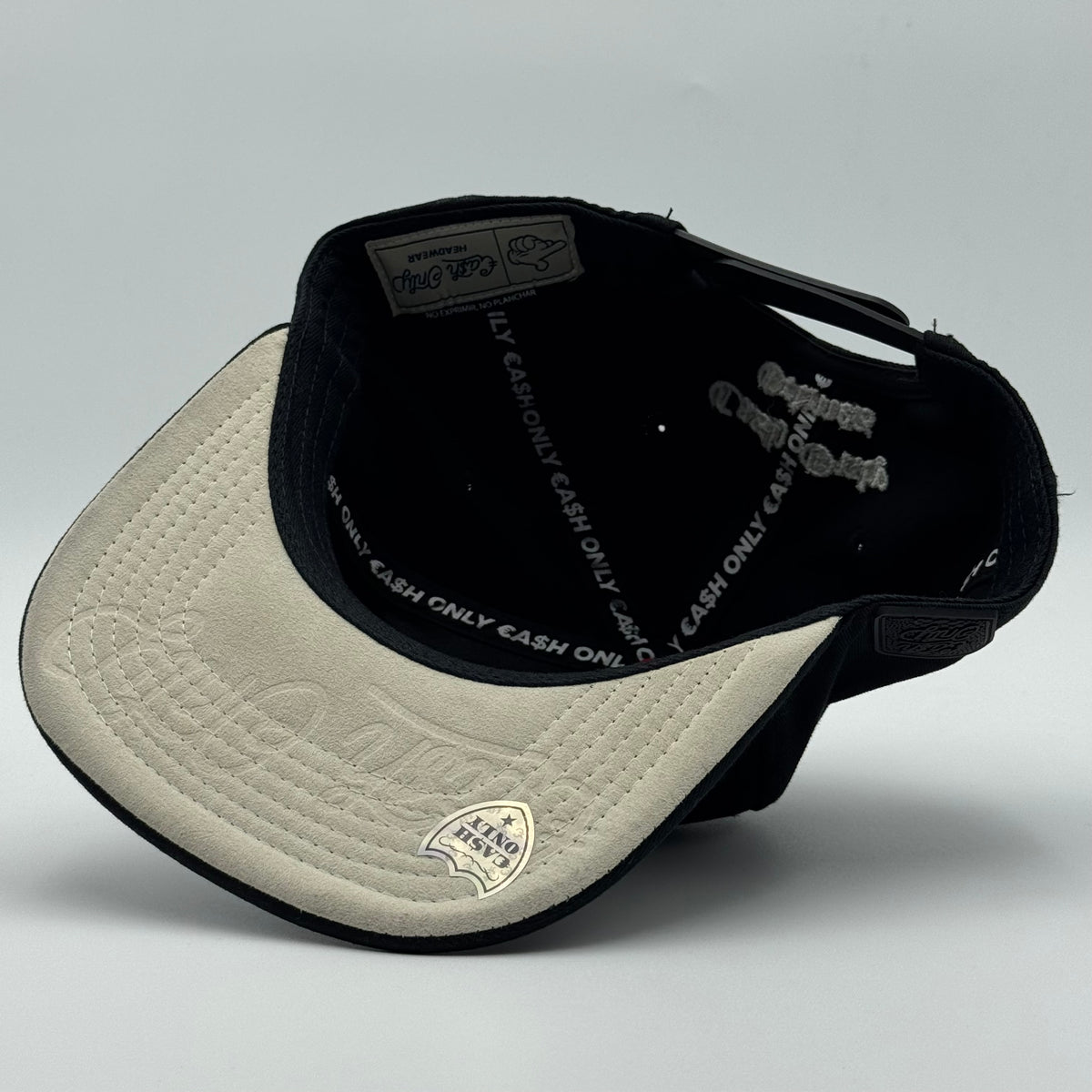 GORRA CASH ONLY - ROBOT MONEY BLACK (PLANA)