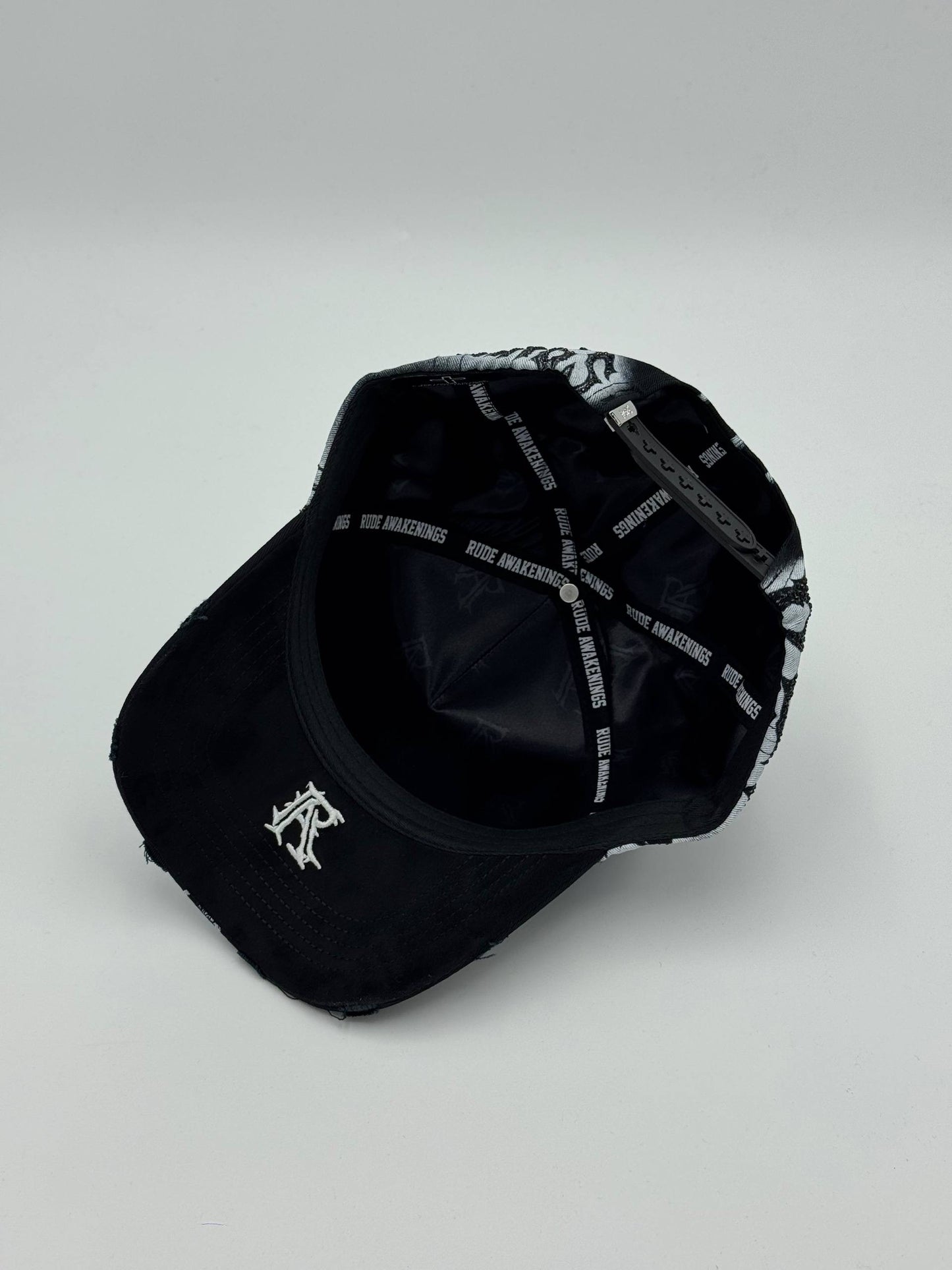 GORRA RUDE AWAKENINGS - CALVARY