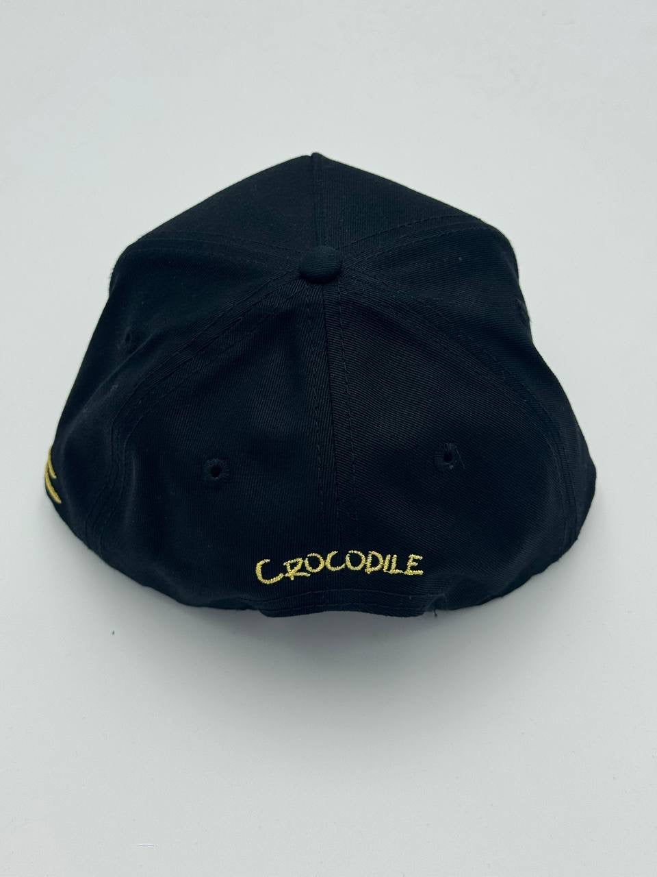 GORRA JC HATS - CROCODILE BLACK/GOLD