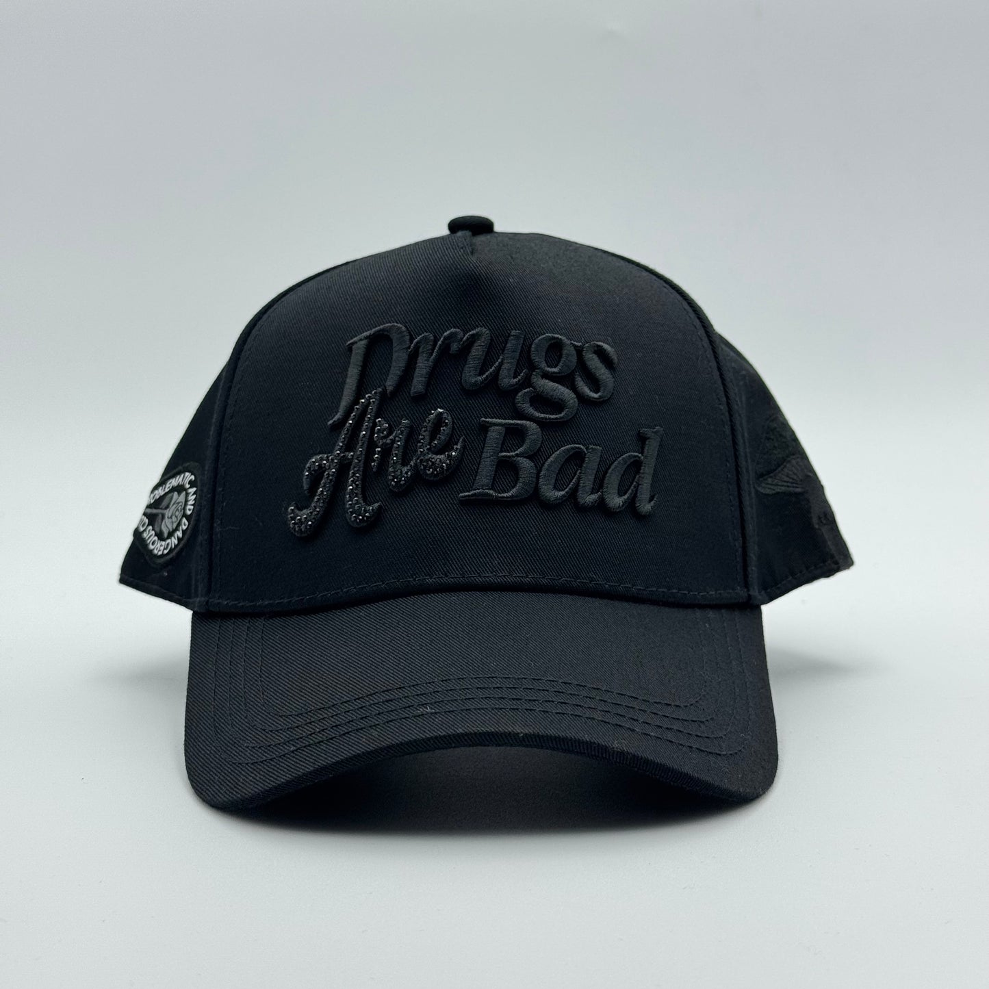 GORRA PROBLEMATIC - DRUGS ARE BAD BLACK FULL SET