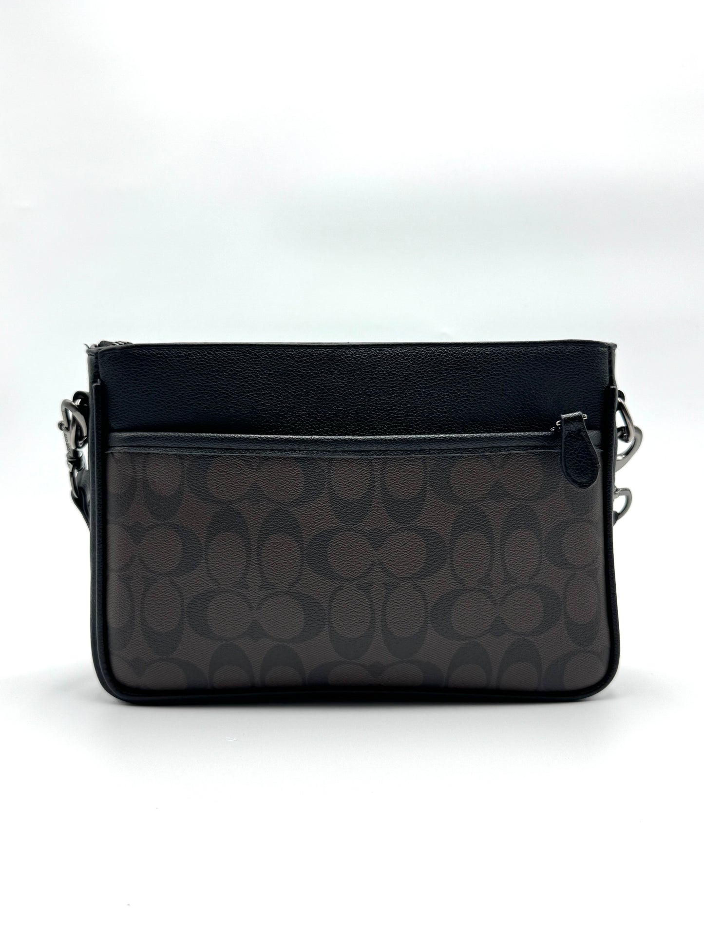 Bandolera Coach District – Cafe Oscuro