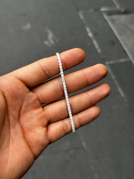 Pulso tennis plateado — 21 cm / 4.8 g