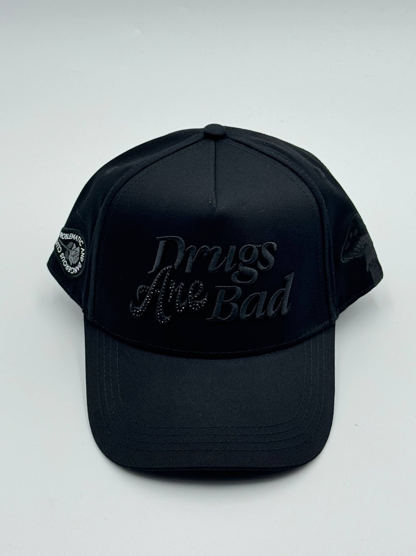 GORRA PROBLEMATIC - DRUGS ARE BAD BLACK FULL SET
