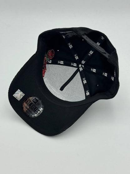 GORRA NEW ERA - LA LAKERS “CORDUROY ROSES” GOLFER PRE- CURVED