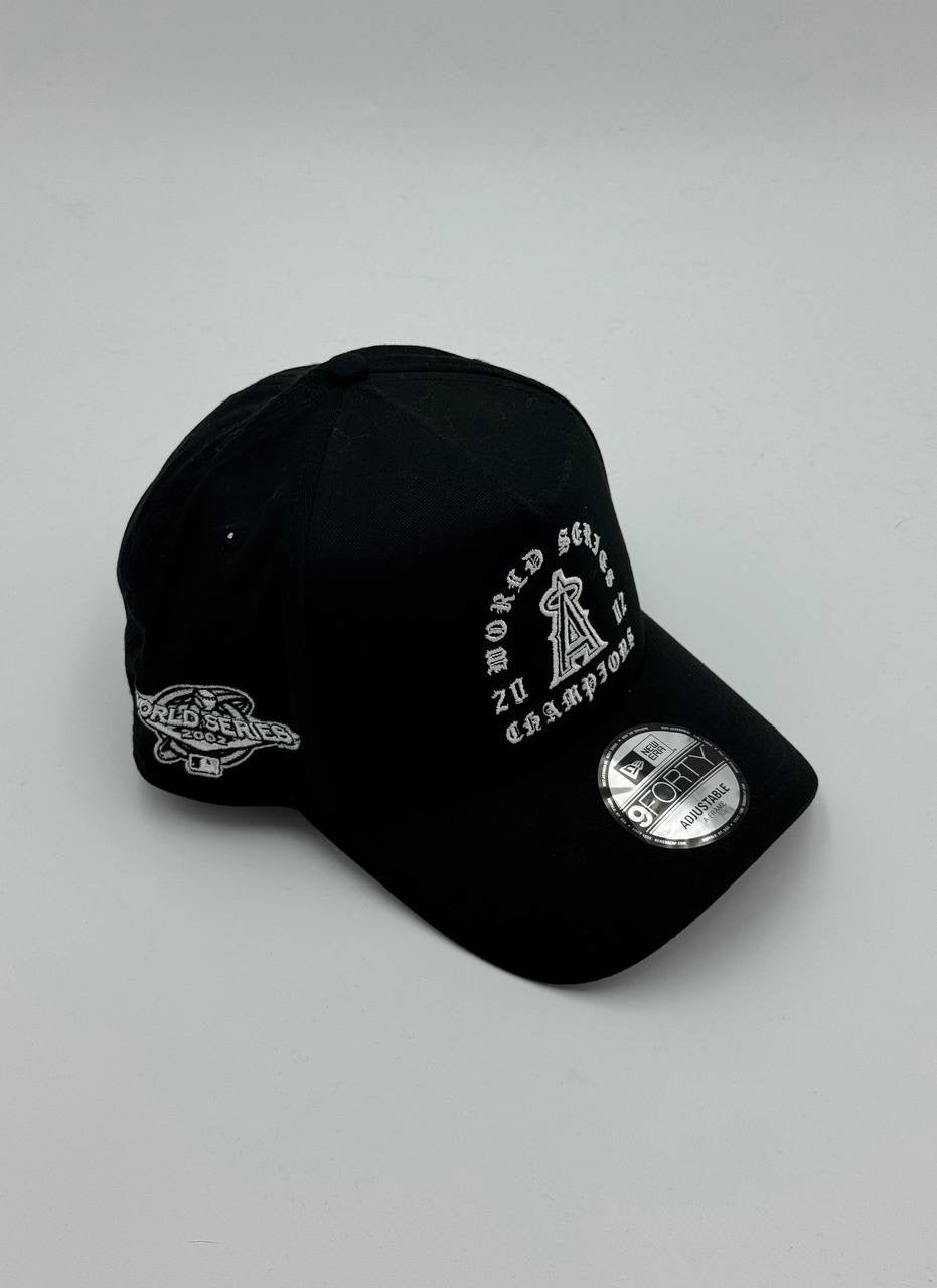 GORRA NEW ERA - ANAHEIM ANGELES “GOTHIC ARCH 2.0” 9FORTY