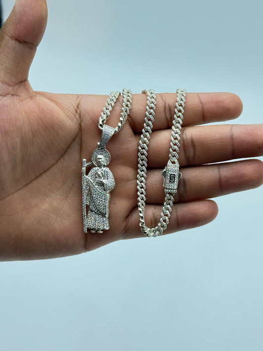 Conjunto cadena cubana + dije de San Judas plateado — 55 cm / 30.7 g