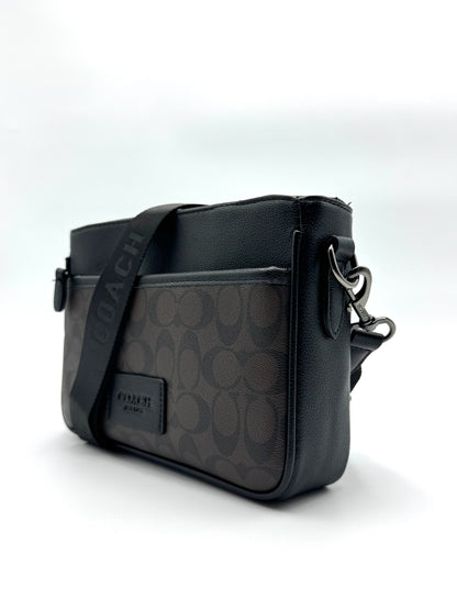Bandolera Coach District – Cafe Oscuro