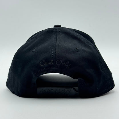 GORRA CASH ONLY - IM NOT A DRUG DEALER IN BLACK & WHITE