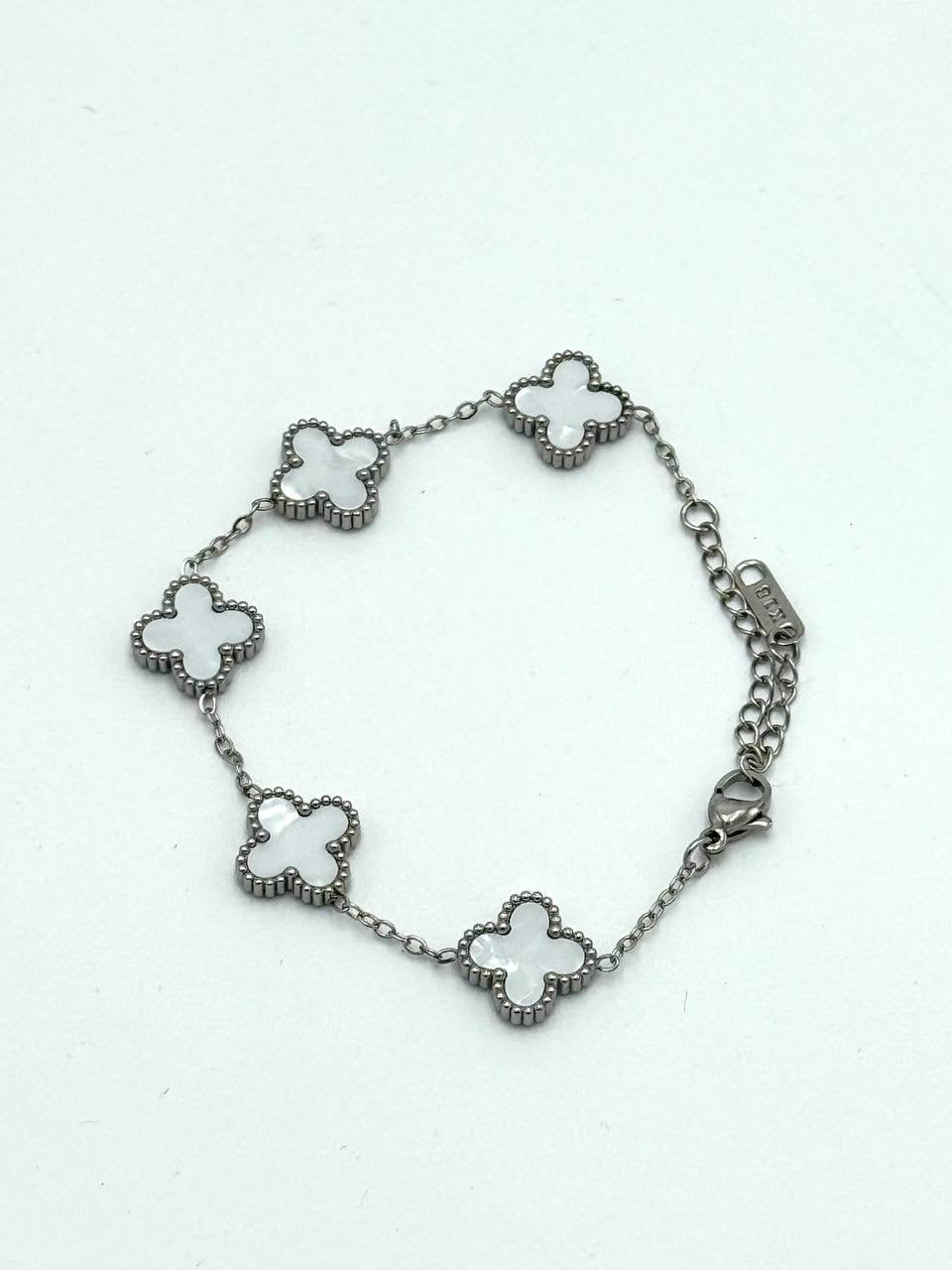 PULSERA VAN CLEEF- PLATA/ TRÉBOL BLANCO